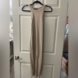 Sleeveless ribbed maxi dress